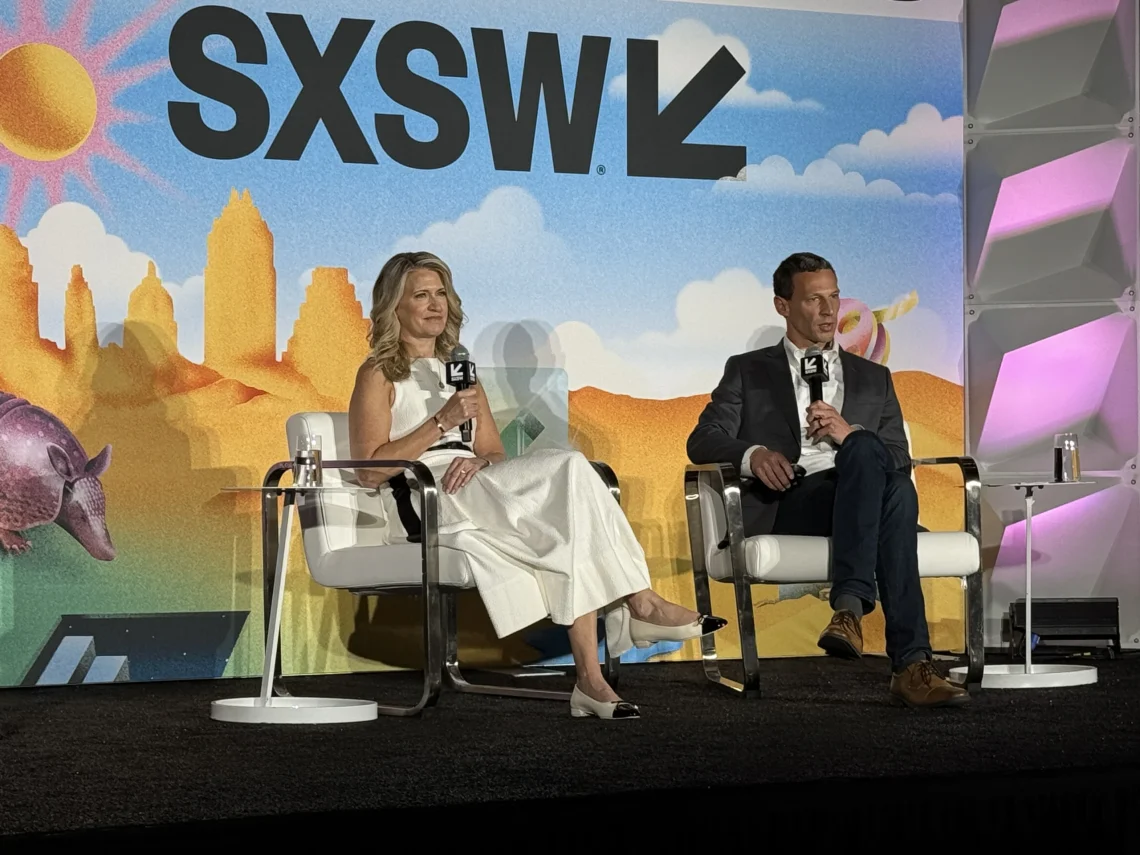 Christian Beaudion e Constance Hadley (Paula Romano)